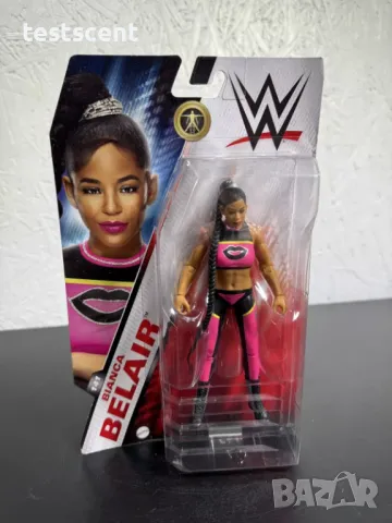 Екшън фигура WWE Bianca Belair Бианка Белеар Mattel Basic Series action figure играчка, снимка 2 - Фигурки - 49154270