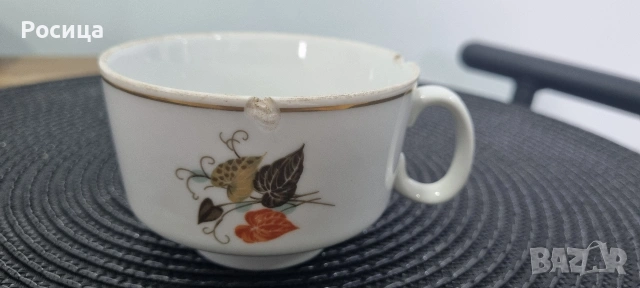 Български порцеланови чинии и чаши, снимка 5 - Сервизи - 53968180