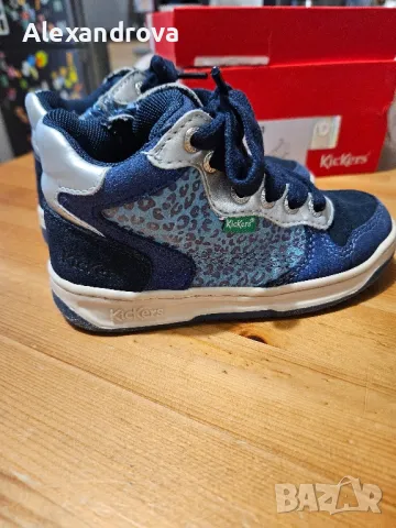 ботички за момичета 25размер kickers, снимка 3 - Детски обувки - 50305136
