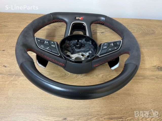 Оригинален Мулти волан с Alcantara Алкантара Audi RS3 Ауди РС3 audi, снимка 2 - Части - 51487499