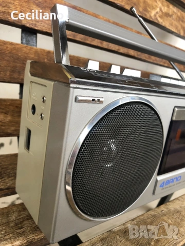 Радиокасетофон Sony CFS-330S - Japan, снимка 7 - Радиокасетофони, транзистори - 54264101