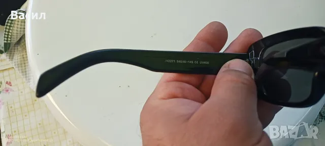 Слънчеви очила, снимка 11 - Слънчеви и диоптрични очила - 28754214