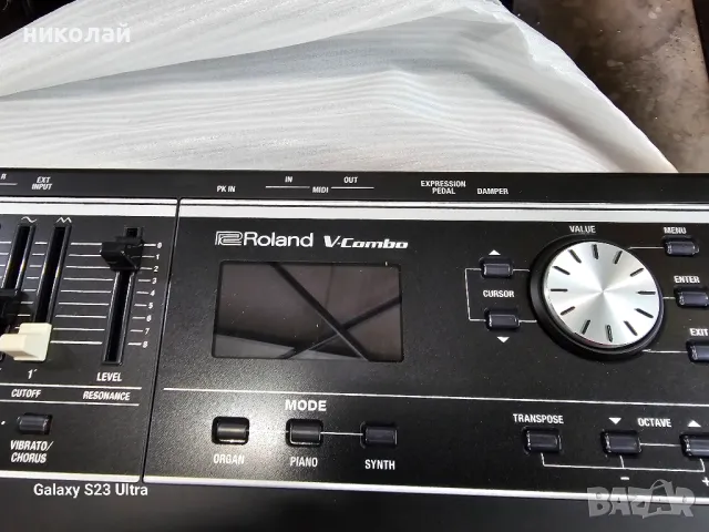 Roland VR-09B V-COMBO Електронен орган

, снимка 4 - Синтезатори - 46870818