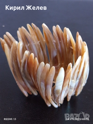 Дамска гривна натурален кралски седеф разтеглива ХЕНД МЕЙД прекрасна 51378, снимка 5 - Гривни - 51822360