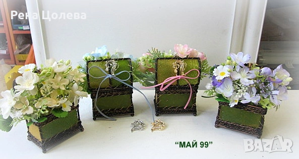 Цветя+брошка глава на кон в ковчеже, снимка 7 - Подаръци за жени - 53087686