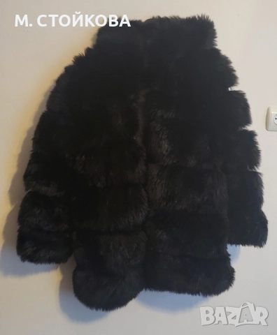 палто с косъм размер XS в черно с качулка, снимка 2 - Палта, манта - 52896657