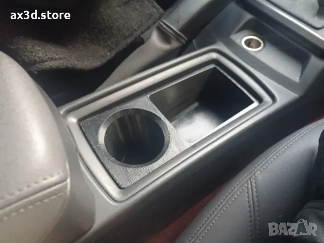 Поставка за чаши VOLVO C30, снимка 1