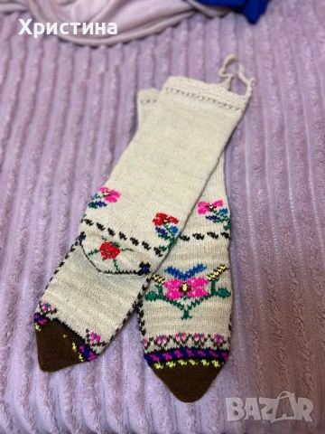 Плетени вълнени чорапи за народна носия , снимка 2 - Антикварни и старинни предмети - 54184979
