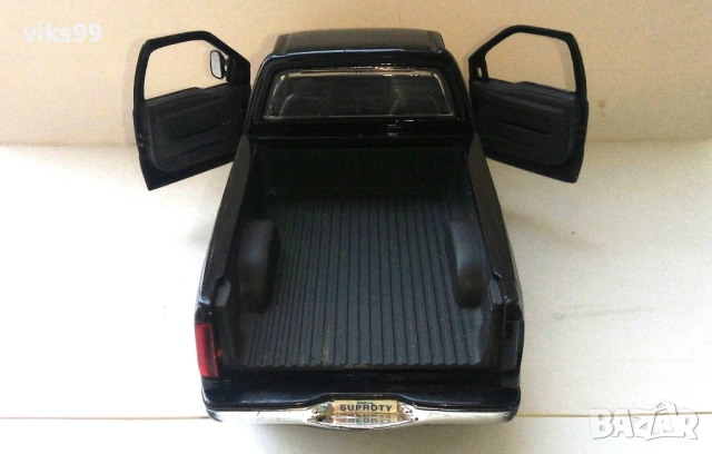 Ford F-350 Super Duty Pickup 1999 Maisto 1:27, снимка 3 - Колекции - 54192127