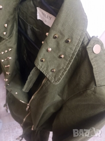маслено зелено есенно дамско яке с капси, снимка 3 - Якета - 51895257