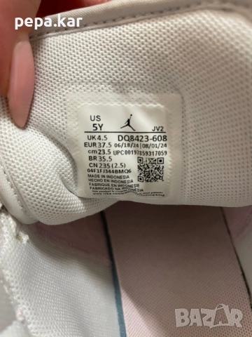 Маратонки JORDAN AIR JORDAN 1 MID (GS), номер 37,5, Промоция, снимка 4 - Маратонки - 51979859