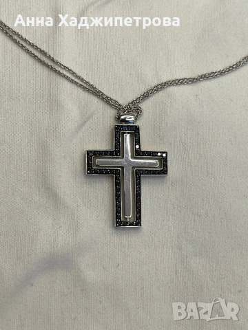Кръст бяло злато и диаманти, снимка 6 - Колиета, медальони, синджири - 54070188