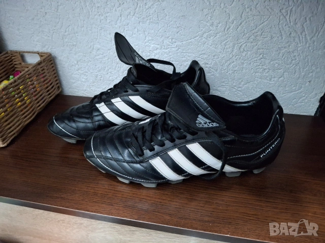Футболни обувки,,Бутонки,,Adidas.