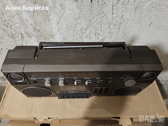 Радиокасетофон Saba RCR 745, снимка 4 - Радиокасетофони, транзистори - 54084878
