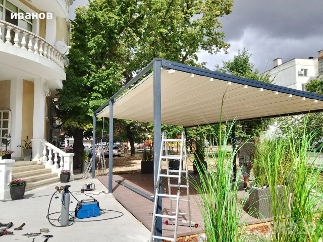 Остъкление тип плъзгане, раменни тенти, ветроупорни завеси, метални конструкции