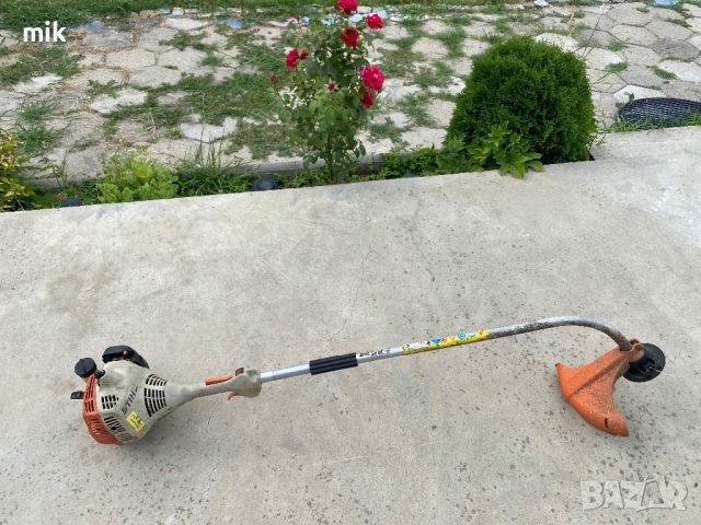 Бензинов Тример Stihl с корда, снимка 1 - Градинска техника - 46397776