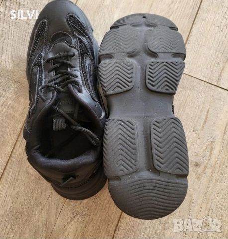 Маратонки Sketchers и обувки Бершка 39номер , снимка 6 - Маратонки - 52595491