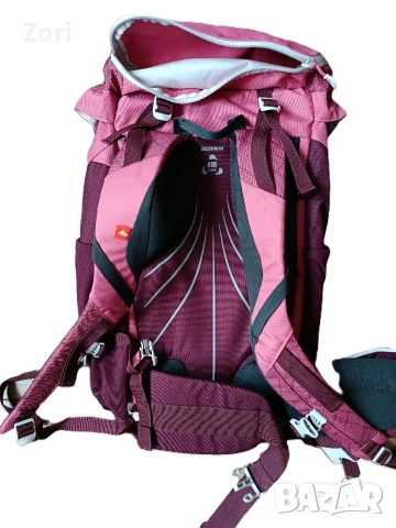 туристическа раница Quechua 30 литра, снимка 2 - Раници - 53430165