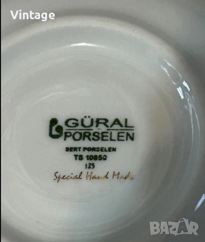 Порцеланов двоен сет за кафе ръчно рисувана с позлата , снимка 3 - Сервизи - 53971902