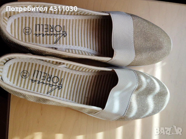 Златисти спортни балеринки Laura Torelii , снимка 5 - Маратонки - 53808429