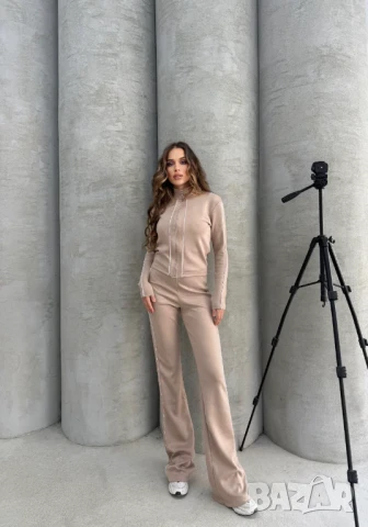 Дамски комплект от две части  