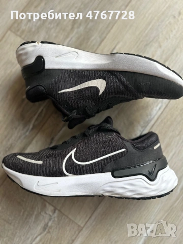 Маратонки Nike р.10