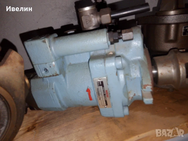 Хидравлична помпа Nachi pvs -1b16, снимка 5 - Резервни части за машини - 51263876