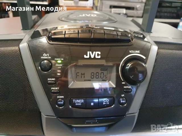 Радиокасетофон с диск JVC RC-QN1 В отлично техническо и визуално състояние., снимка 2 - Радиокасетофони, транзистори - 47894618