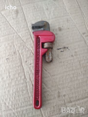 Малък чешмеджийски ключ, снимка 1 - Ключове - 46010751