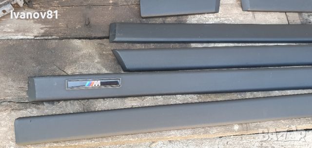 Странични м лайсни врати  бмв е36 Седан bmw e36 OEM saloon m sport edition door trim full Set Rare , снимка 13 - Части - 46594415