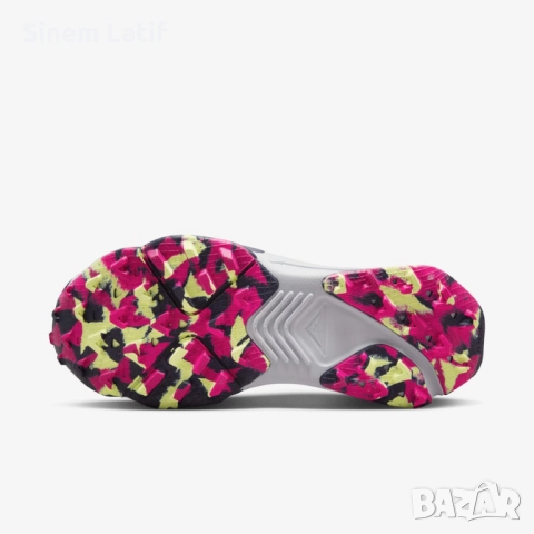 Дамски маратонки NIKE, снимка 5 - Маратонки - 52346296