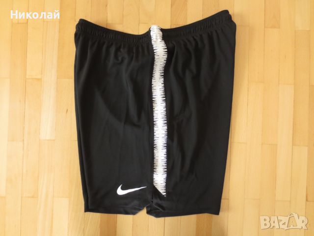 Nike Football Dry Squad Shorts, снимка 2 - Спортни дрехи, екипи - 45163232