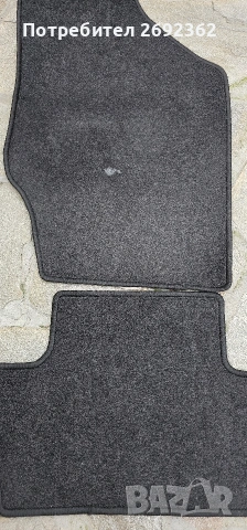 Оригинални мокетени стелки за Ситроен С4 2012 , снимка 3 - Аксесоари и консумативи - 53797322