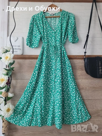 Зелена лятна рокля с коланче на цветя 