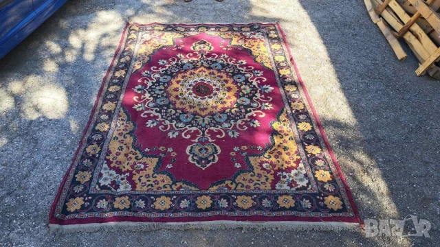 Персийски килим и мокетен, снимка 3 - Килими - 50911780