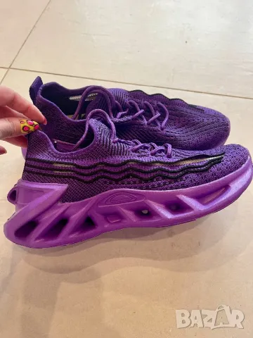 Страхотни лилави маратонки 40-41 номер, снимка 2 - Маратонки - 49889353