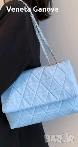 Дамска чанта в синьо или екрю, снимка 10 - Чанти - 45543271