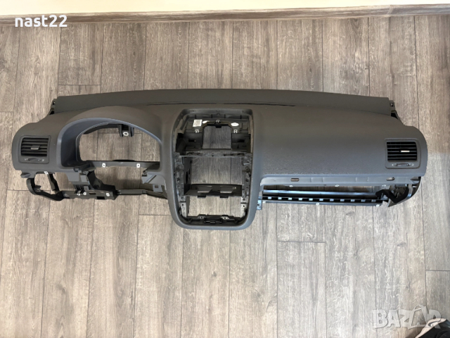 Арматурно табло Фолксваген Голф 5/Vw Golf 5 Перфектно, снимка 2 - Части - 53336169