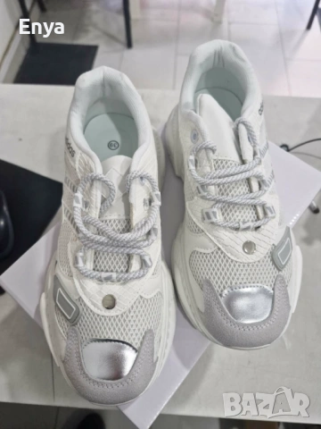 Дамски бели маратонки Adidas - №39, снимка 4 - Маратонки - 53781060