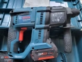 Bosch GBH 18V-21 безчетков перфоратор с батерия и зарядно, отличен., снимка 4