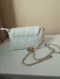 Дамска бяла малка чанта, снимка 3
