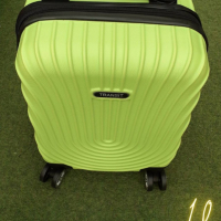 Стилен куфар с колелца за ръчен багаж с твърдо покритие 40/30/20см , снимка 10 - Куфари - 45011647