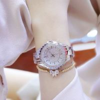 Уникален дамски часовник с циферблат, покрит с камъни. Размер на циферблата - 3,2 см. , снимка 2 - Дамски - 45406756