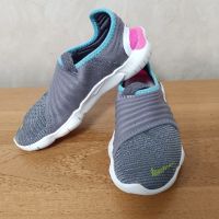 Nike Free RN Flyknit 3.0 Women's Running Shoe, снимка 15 - Маратонки - 45761307