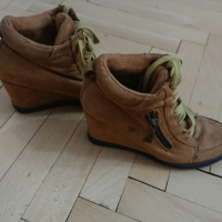 Дамски обувки на платформа , снимка 3 - Дамски ежедневни обувки - 44994050