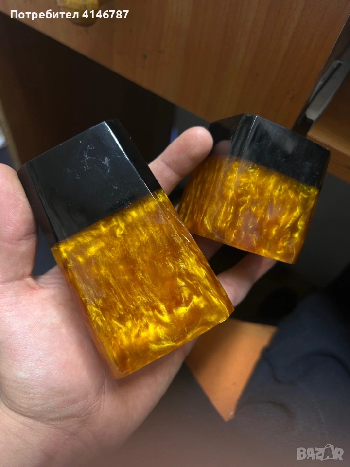 Кехлибарени статуетки, снимка 1