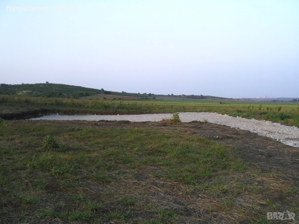 На 2км от гр Бургас 3000кв.м граница със складови площи, снимка 1