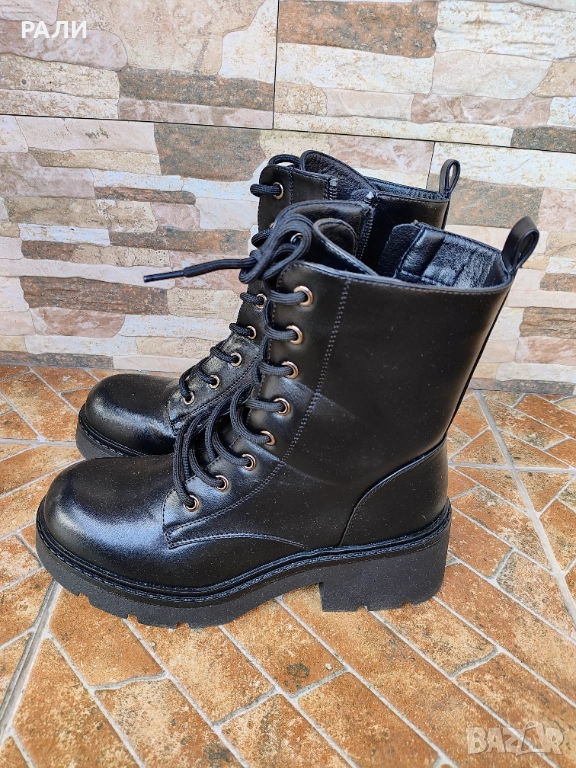 Черни боти, снимка 1