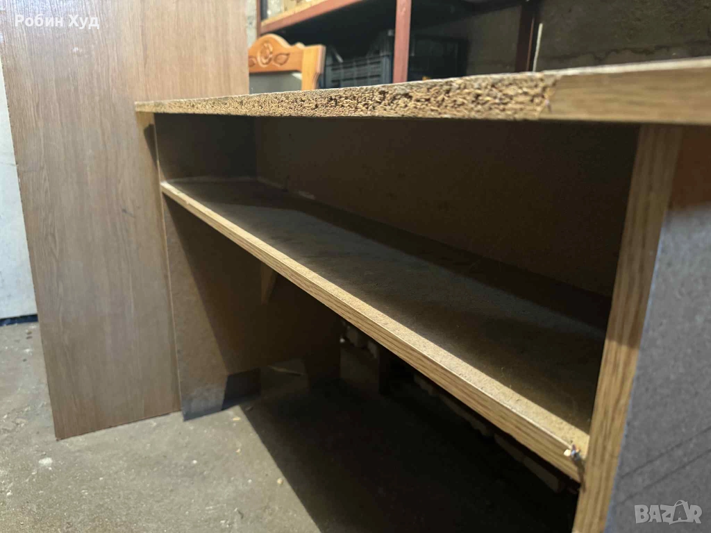 ПОДАРЯВАМ две използвани бюра, Пловдив, снимка 1