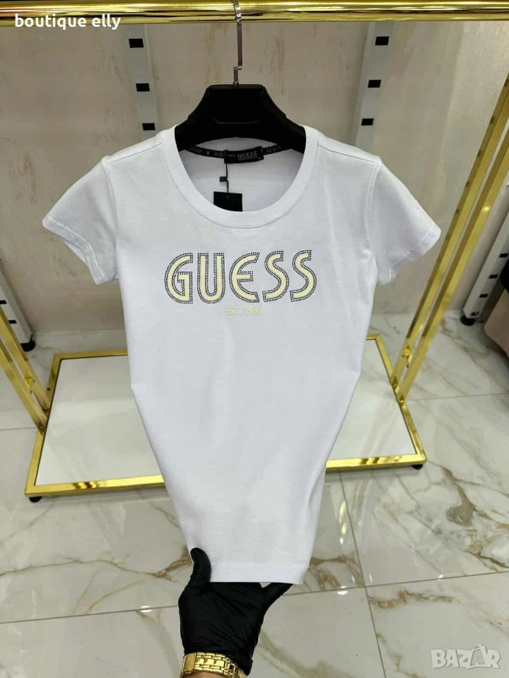 дамска тениска в бяло, черно, розово, снимка 1